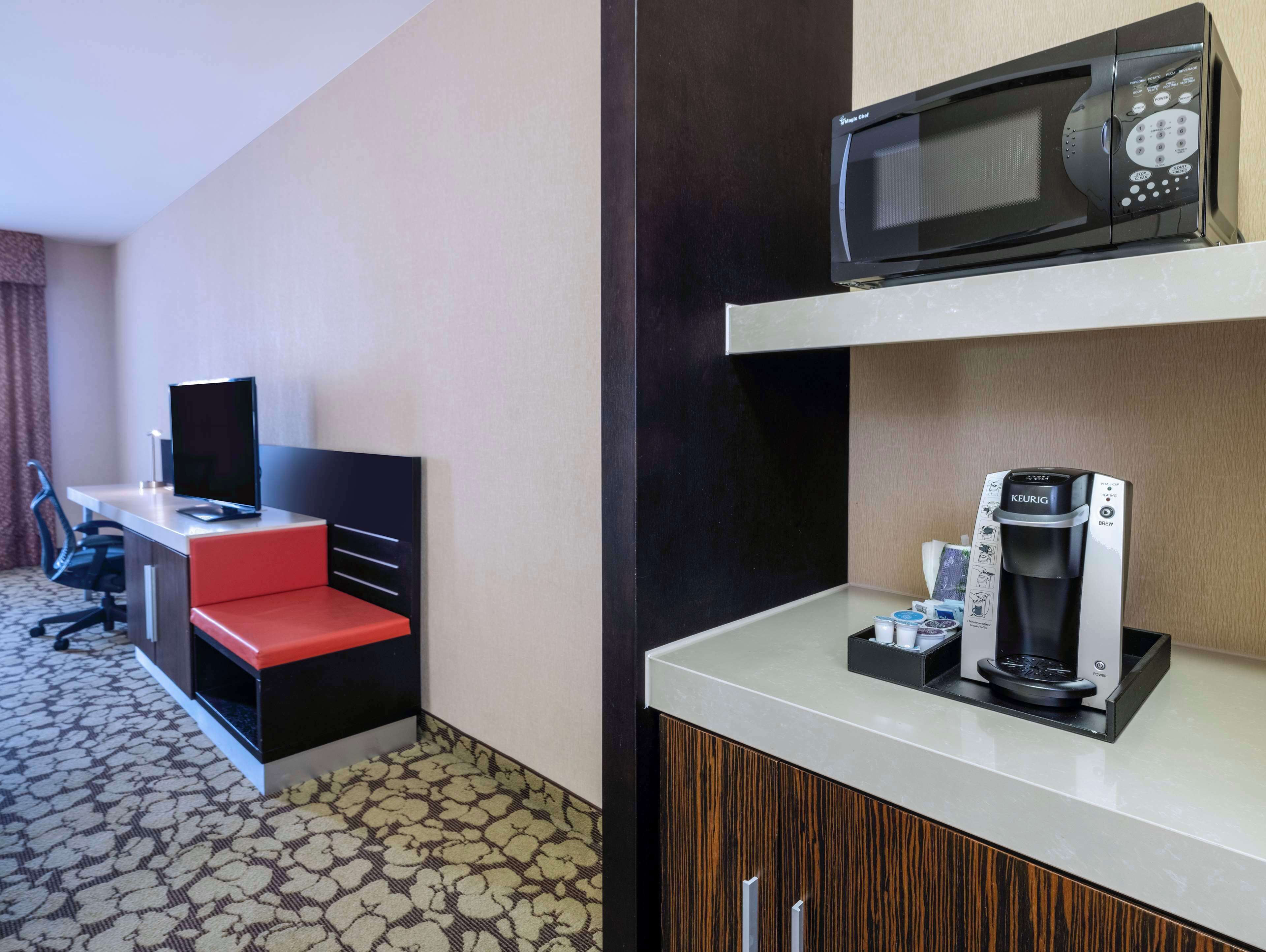 room, 1 king bed | in-room safe, iron/ironing board, free cots/infant beds, free wifi