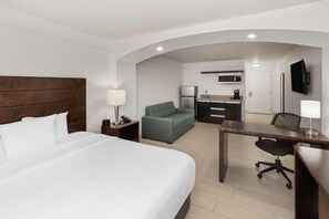 Quarto executivo, 1 cama King, para não fumantes | Roupas de cama premium, escrivaninha, ferros/tábuas de passar roupa