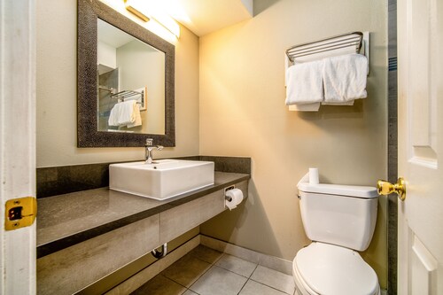 Regency Inn & Suites