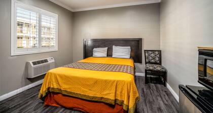 Regency Inn & Suites