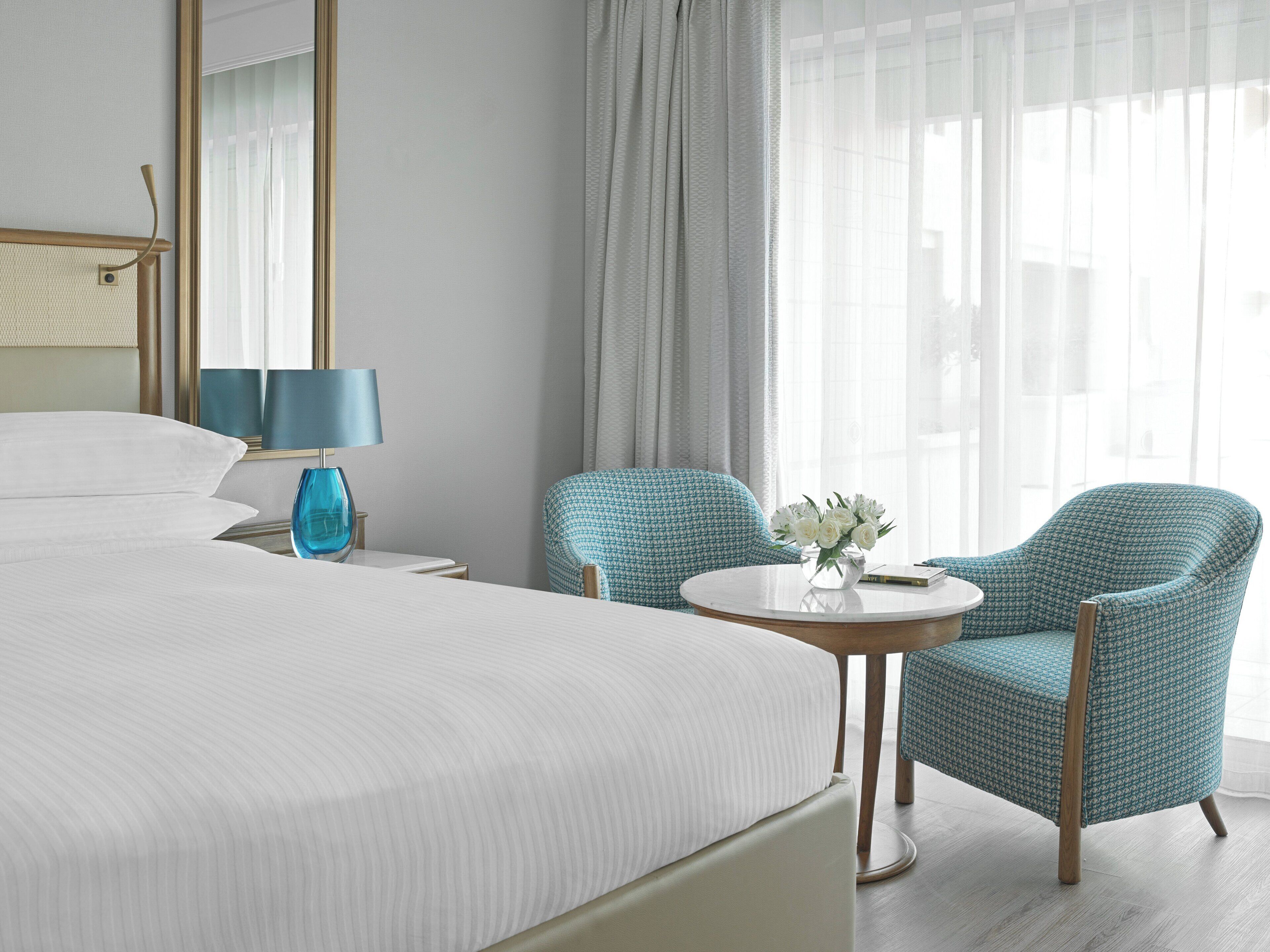 Couette en duvet d'oie, minibar, coffres-forts dans les chambres, bureau