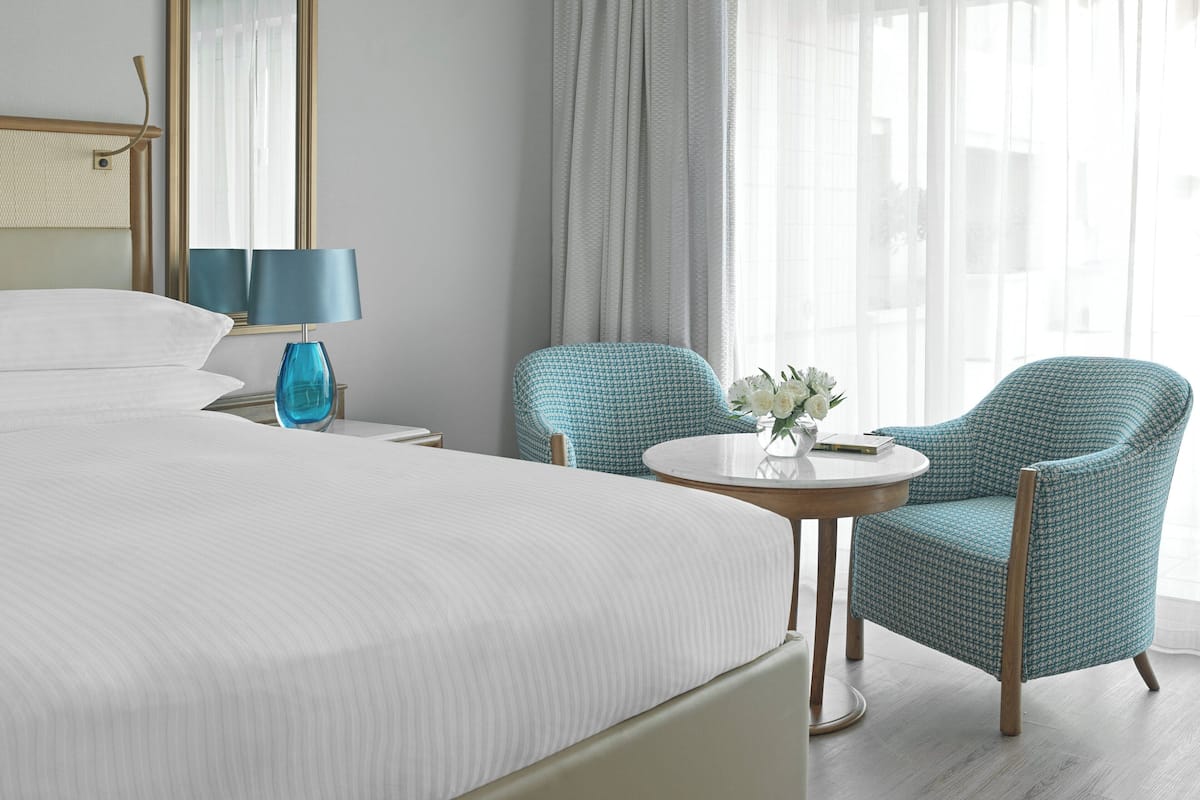 Couette en duvet d'oie, minibar, coffres-forts dans les chambres, bureau