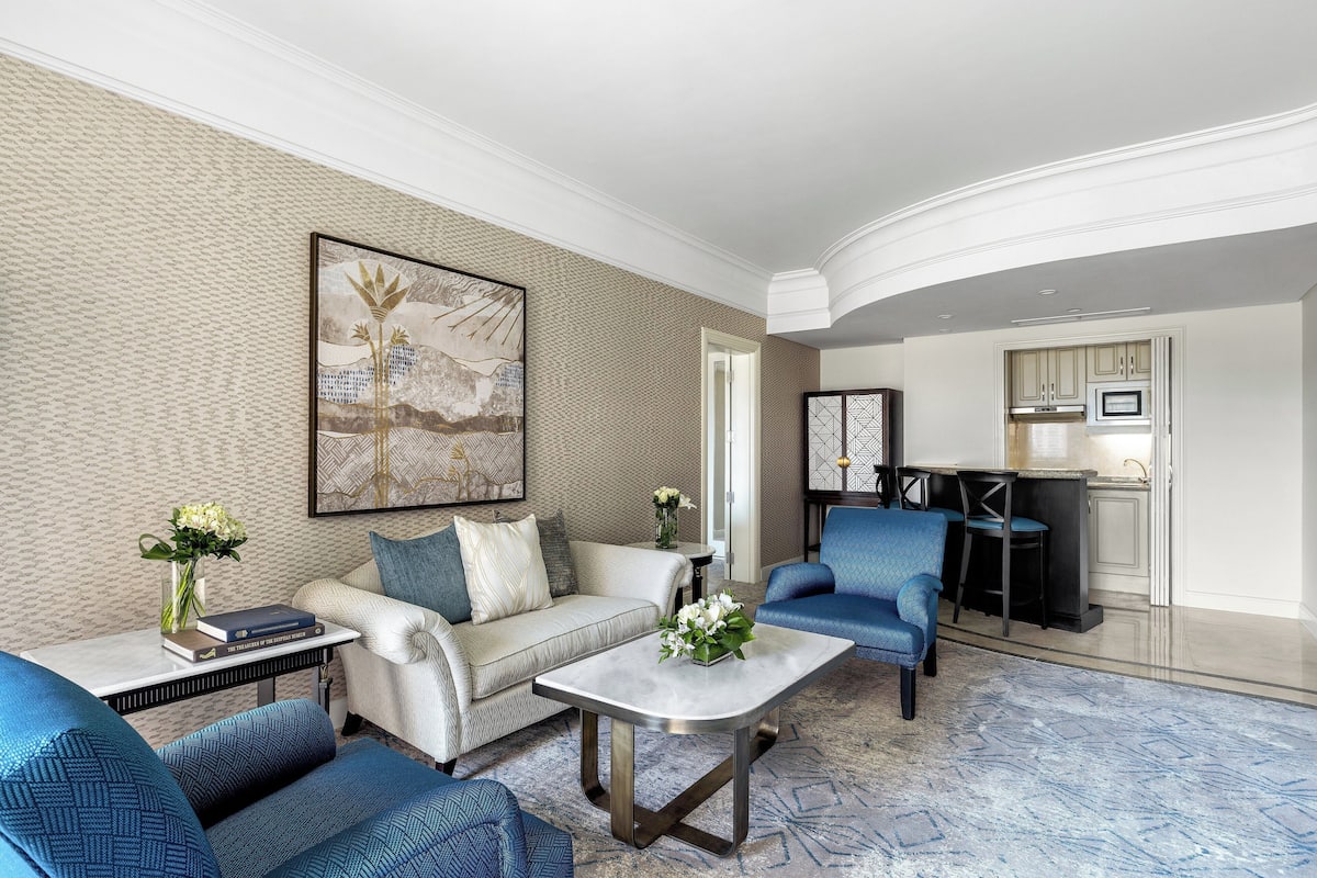 Suite, 1 Bedroom (Ergonomic Flex Space) | 1 bedroom, down duvets, minibar, in-room safe