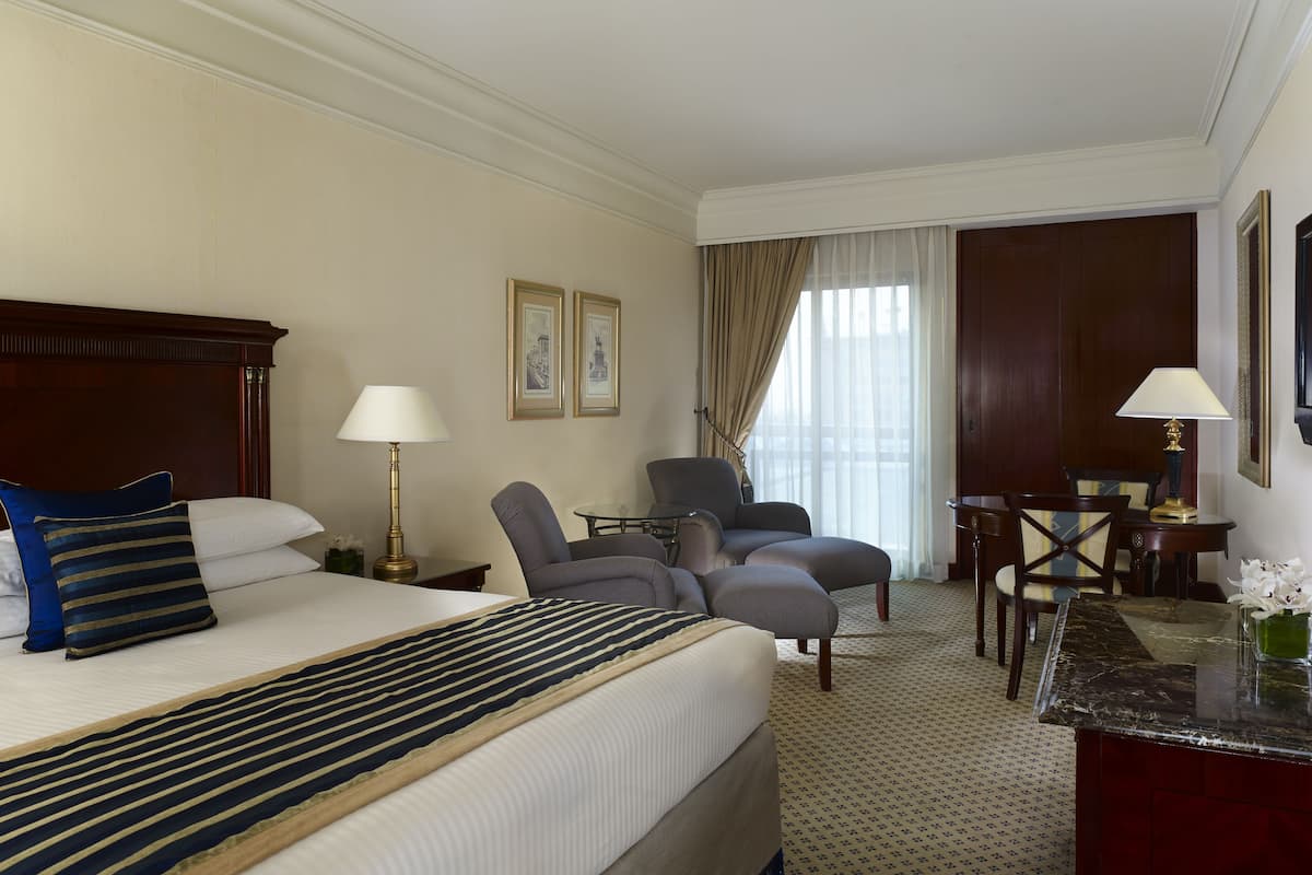 1 slaapkamer, donzen dekbedden, een minibar, een kluis op de kamer