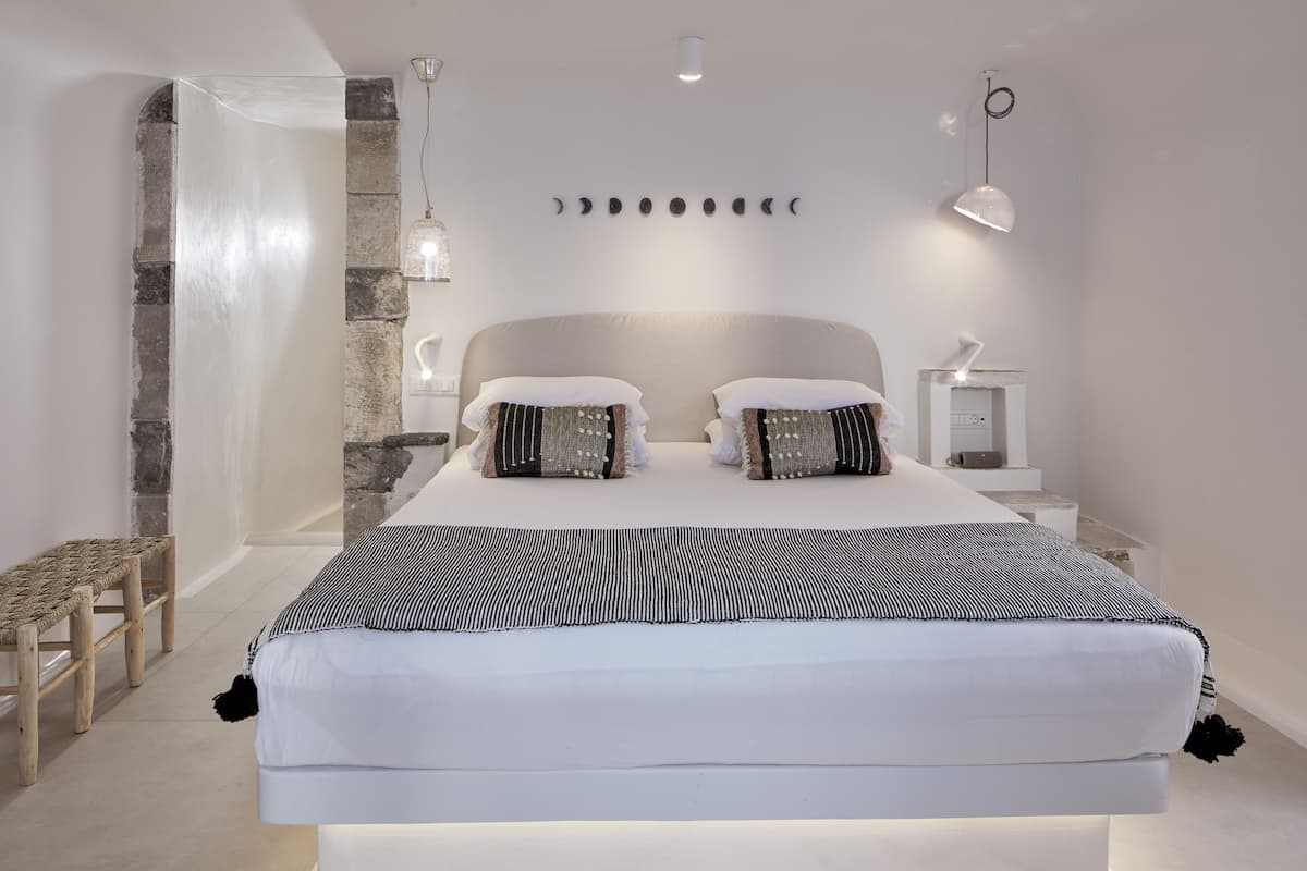 Suite Sea View with Indoor Jetted Tub | 1 bedroom, hypo-allergenic bedding, minibar, in-room safe