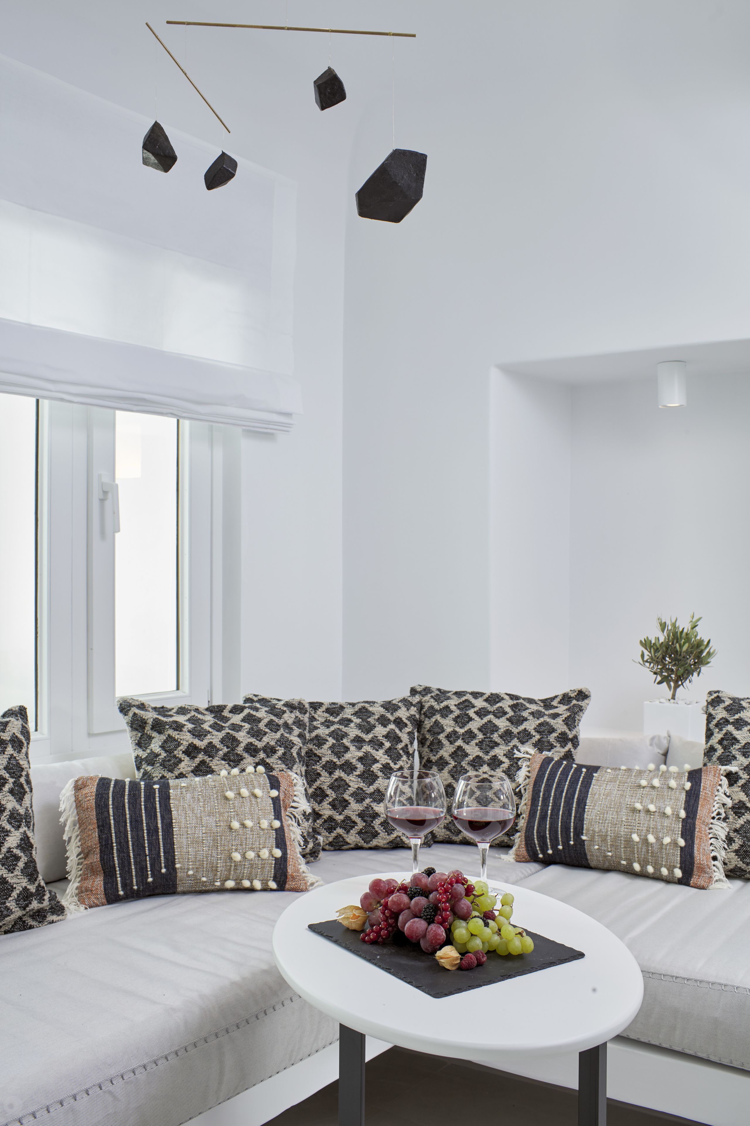 cosmopolitan suite - indoor jetted tub | 1 bedroom, hypo-allergenic bedding, minibar, in-room safe