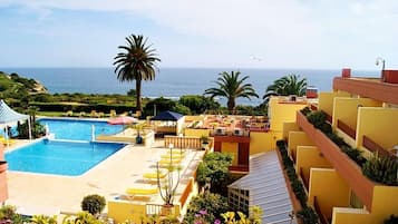 Vue depuis lâhĂ©bergement