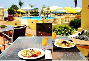 View from property - Baia Cristal Beach & Spa Resort (Lagoa)