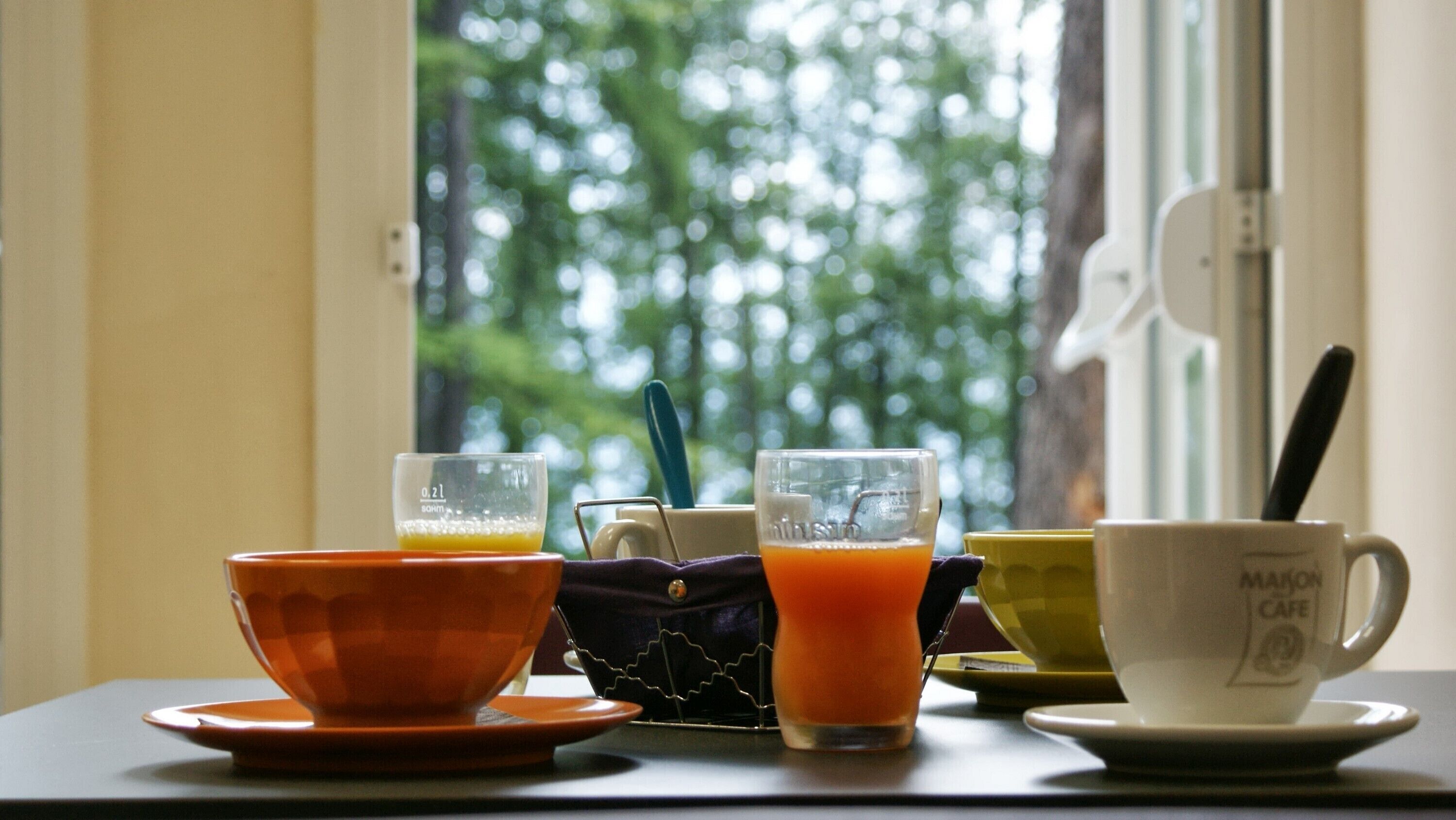 daily buffet breakfast (eur 12 per person)