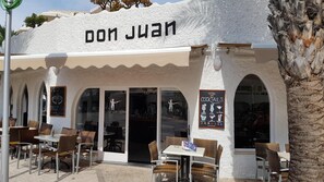 Breakfast served - Hotel Stil Bonsai (Santa Margalida)