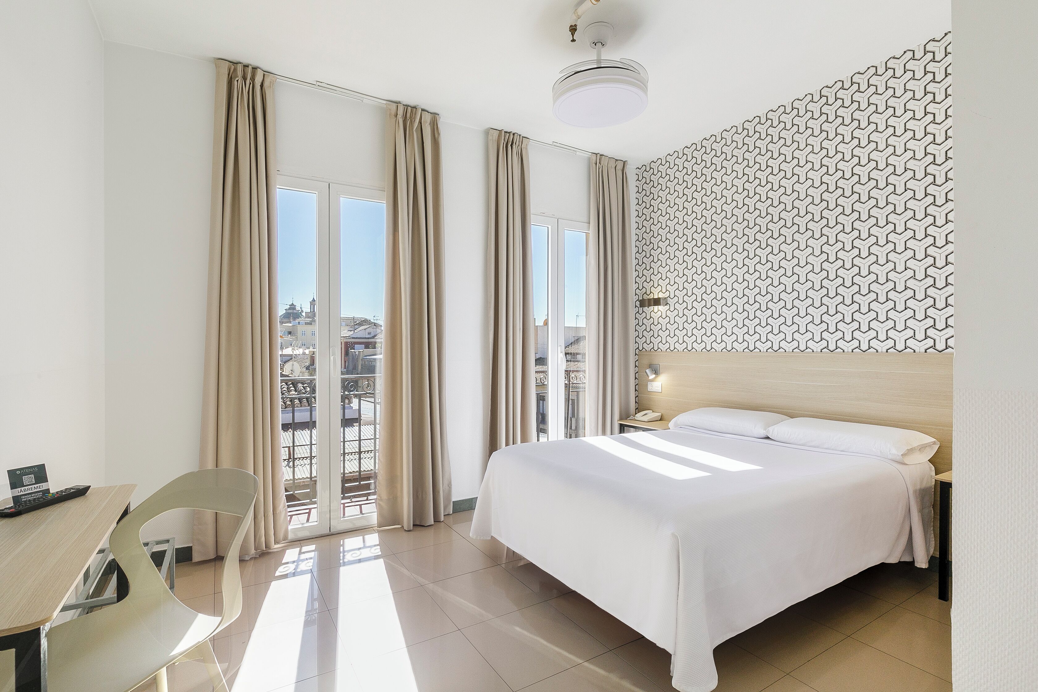 Double or Twin Room | Soundproofing, free WiFi, bed sheets