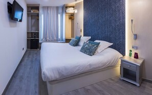Junior Suite, 1 Queen Bed with Sofa bed | Down comforters, minibar, in-room safe, desk - Hotel Bellavista Sevilla (Seville)