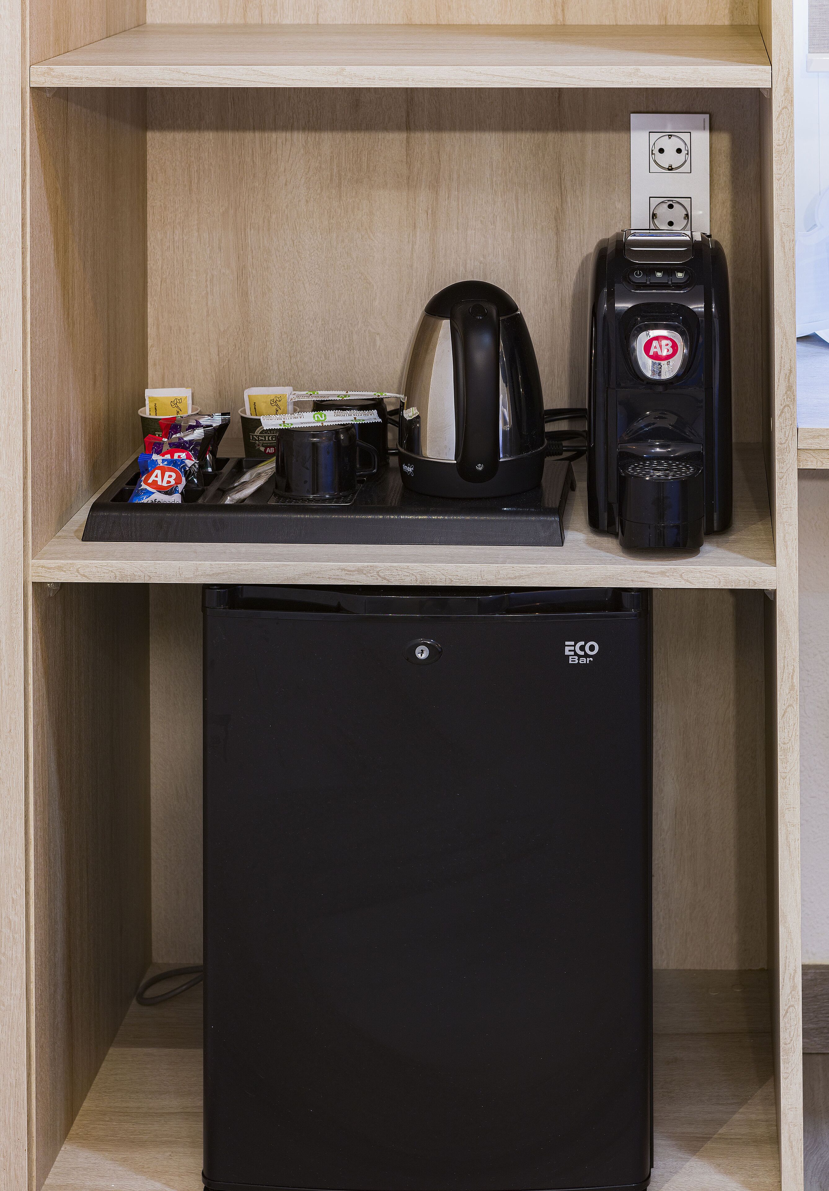 standard quadruple room | 1 bedroom, down duvets, minibar, in-room safe