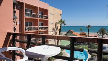 Double Room, Balcony, Sea View | Desk, cots/infant beds, free WiFi, bed sheets