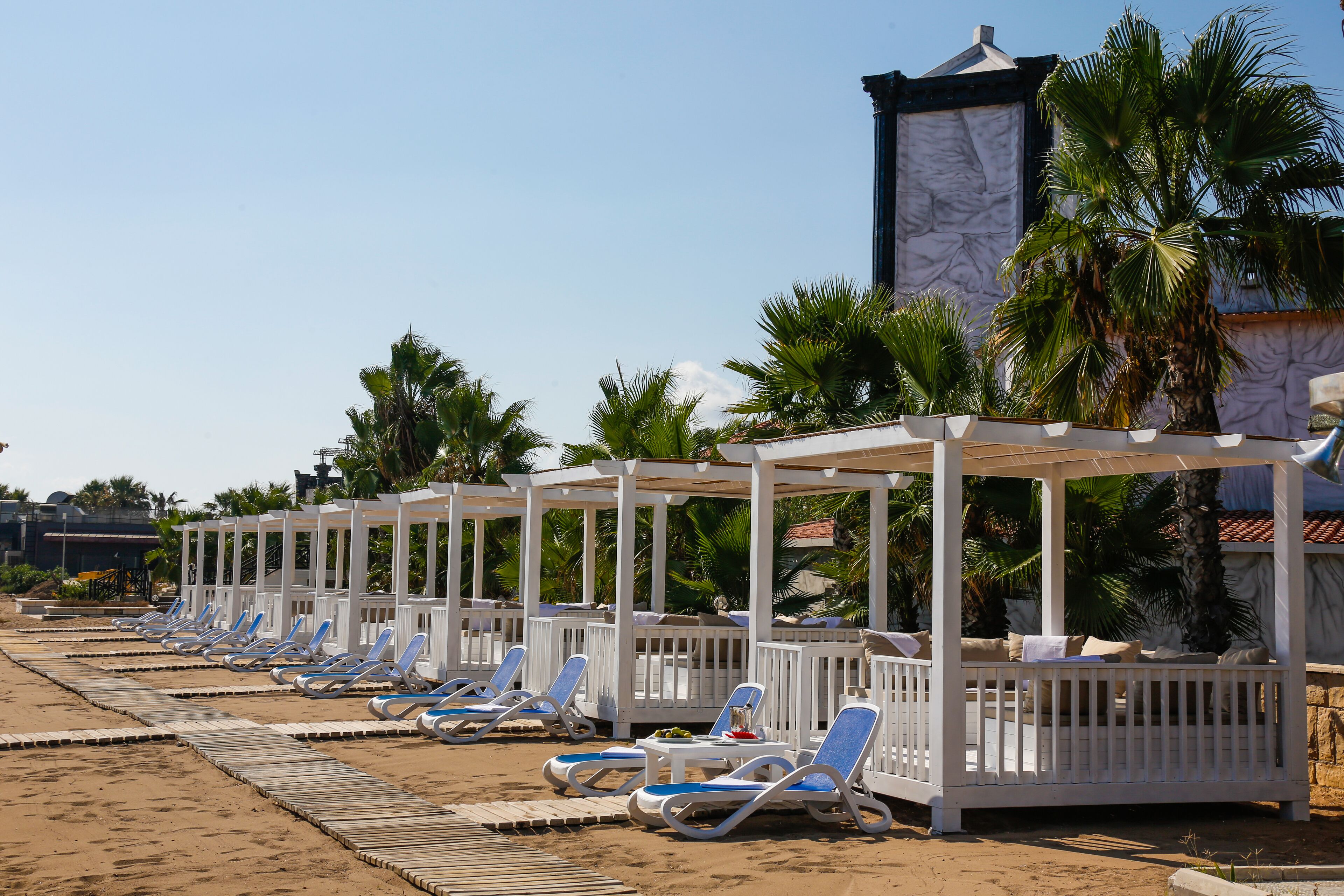 Private beach, free beach cabanas, sun loungers, beach umbrellas