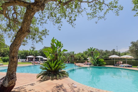 Innilaug, 6 útilaugar