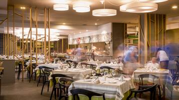 Desayuno estilo bufé