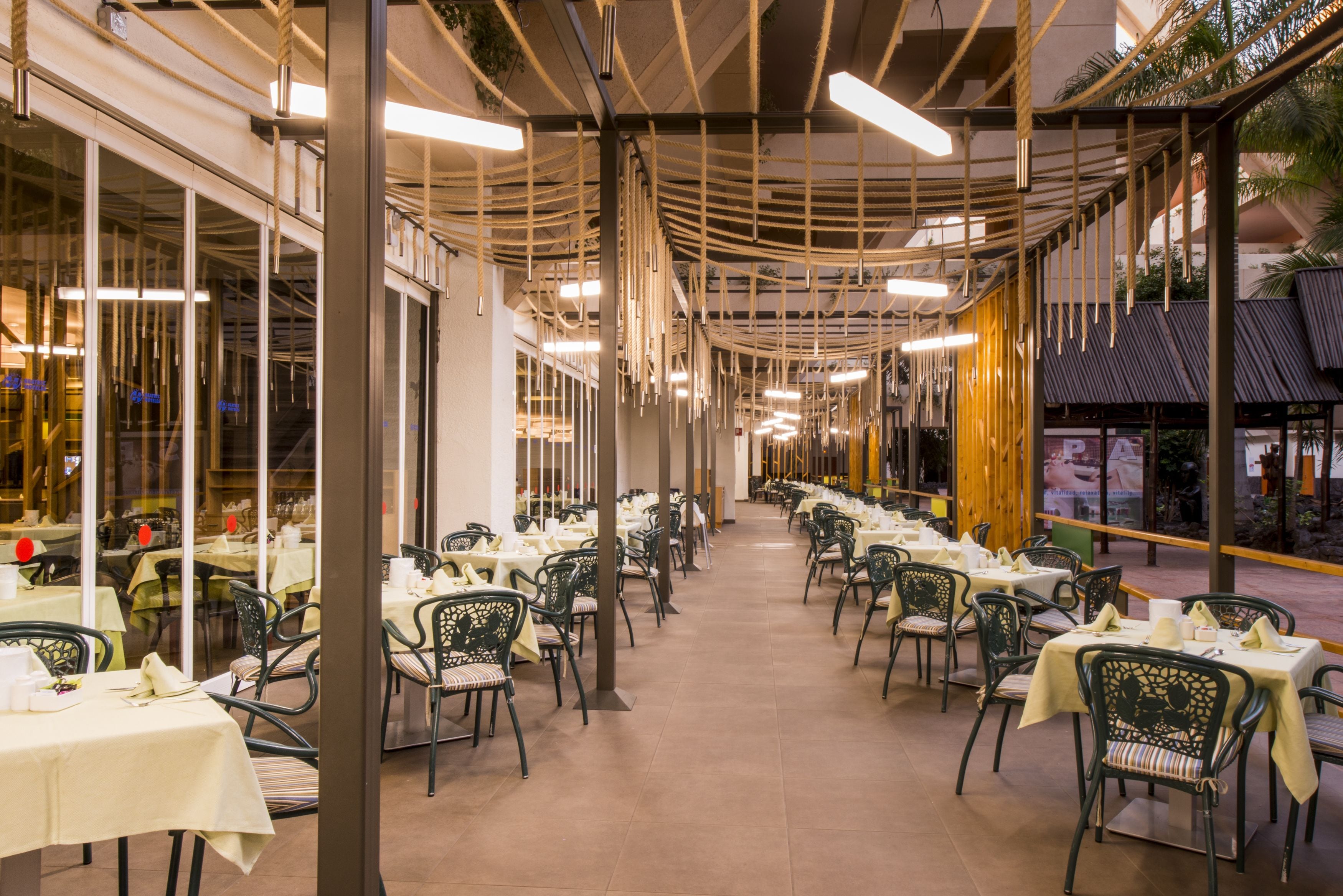 5 restaurants, breakfast, lunch, dinner served; italian cuisine