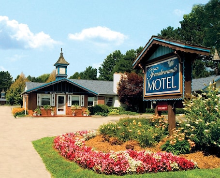 Exterior. Frankenmuth Motel