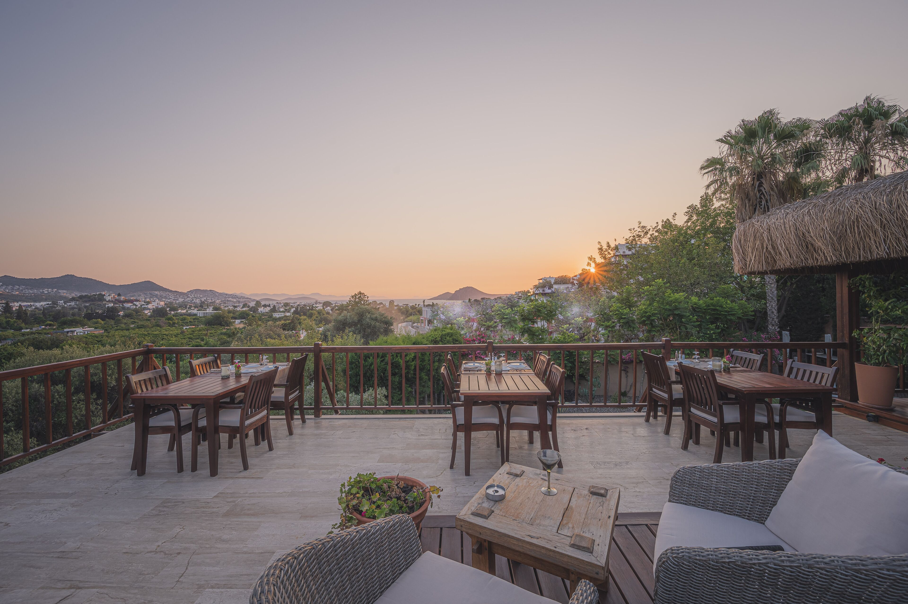 breakfast, lunch, dinner served; pool views