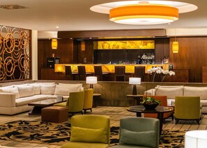 Flatskjerm-TV, fotballspill, bordtennis og filmbibliotek