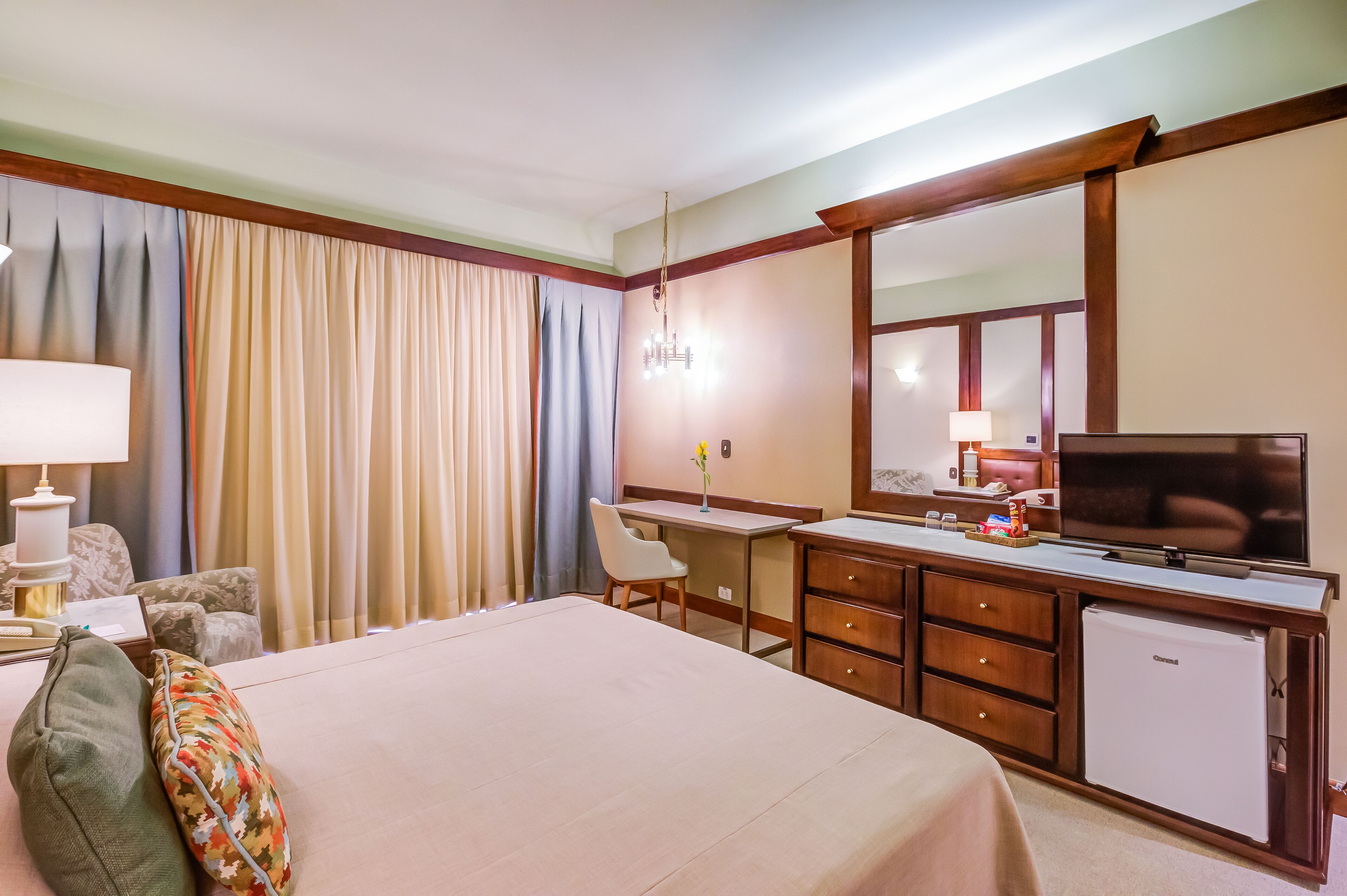 premier double room | 1 bedroom, hypo-allergenic bedding, minibar, in-room safe
