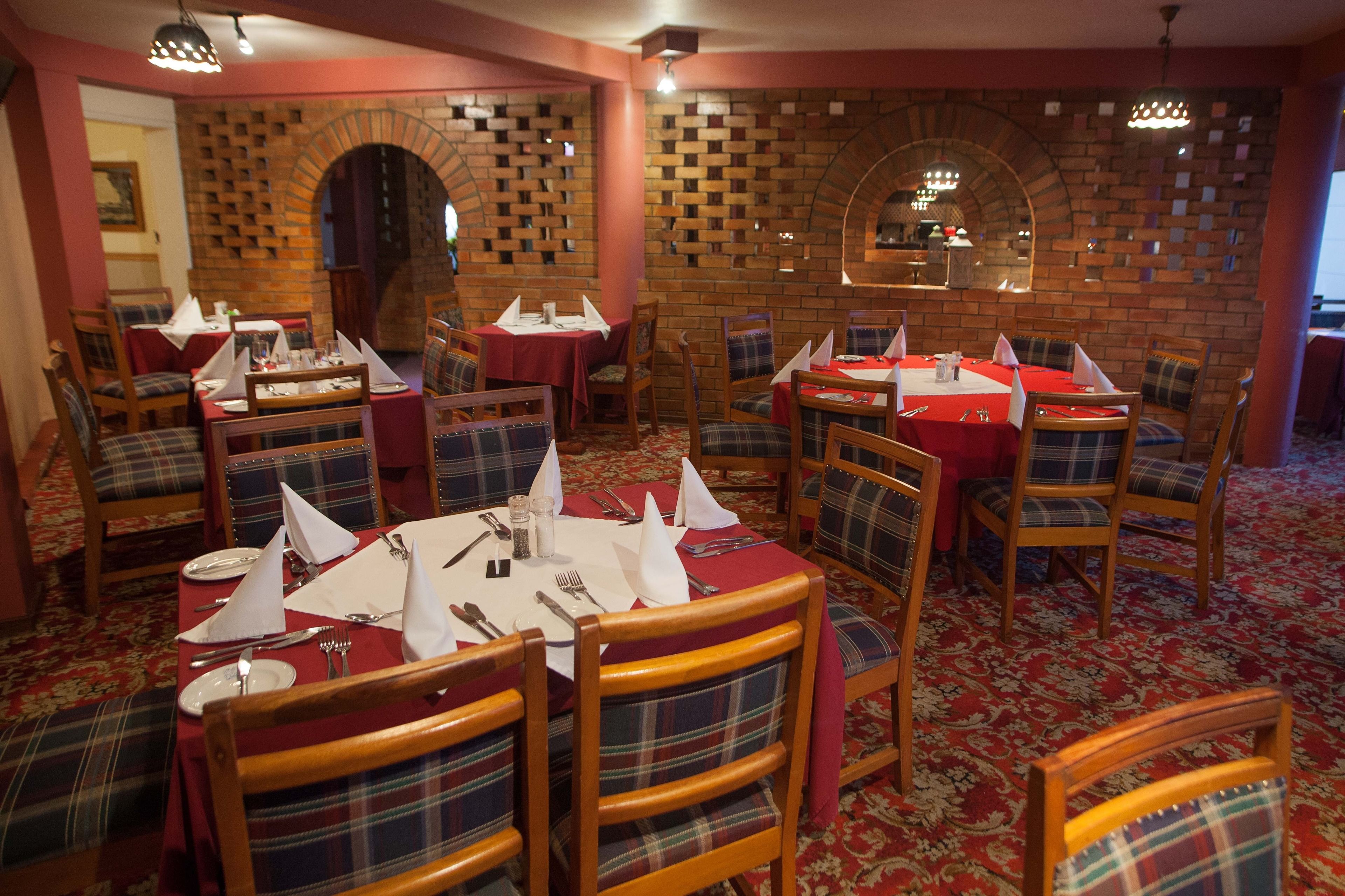 lunch and dinner served