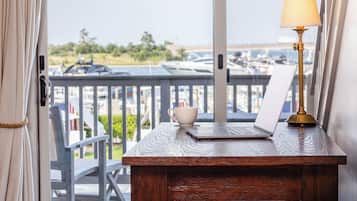 Suite, Multiple Beds, Balcony (The Barons Suite - Water View) | Egyptian cotton sheets, hypo-allergenic bedding, down comforters