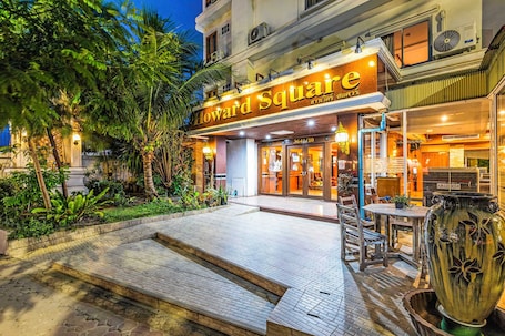 Front of property. Collection O Howard Square Boutique Hotel