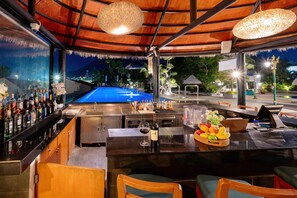 3 bars/lounges, lobbylounge