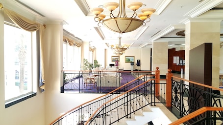 Lobby. IC Hotels Airport
