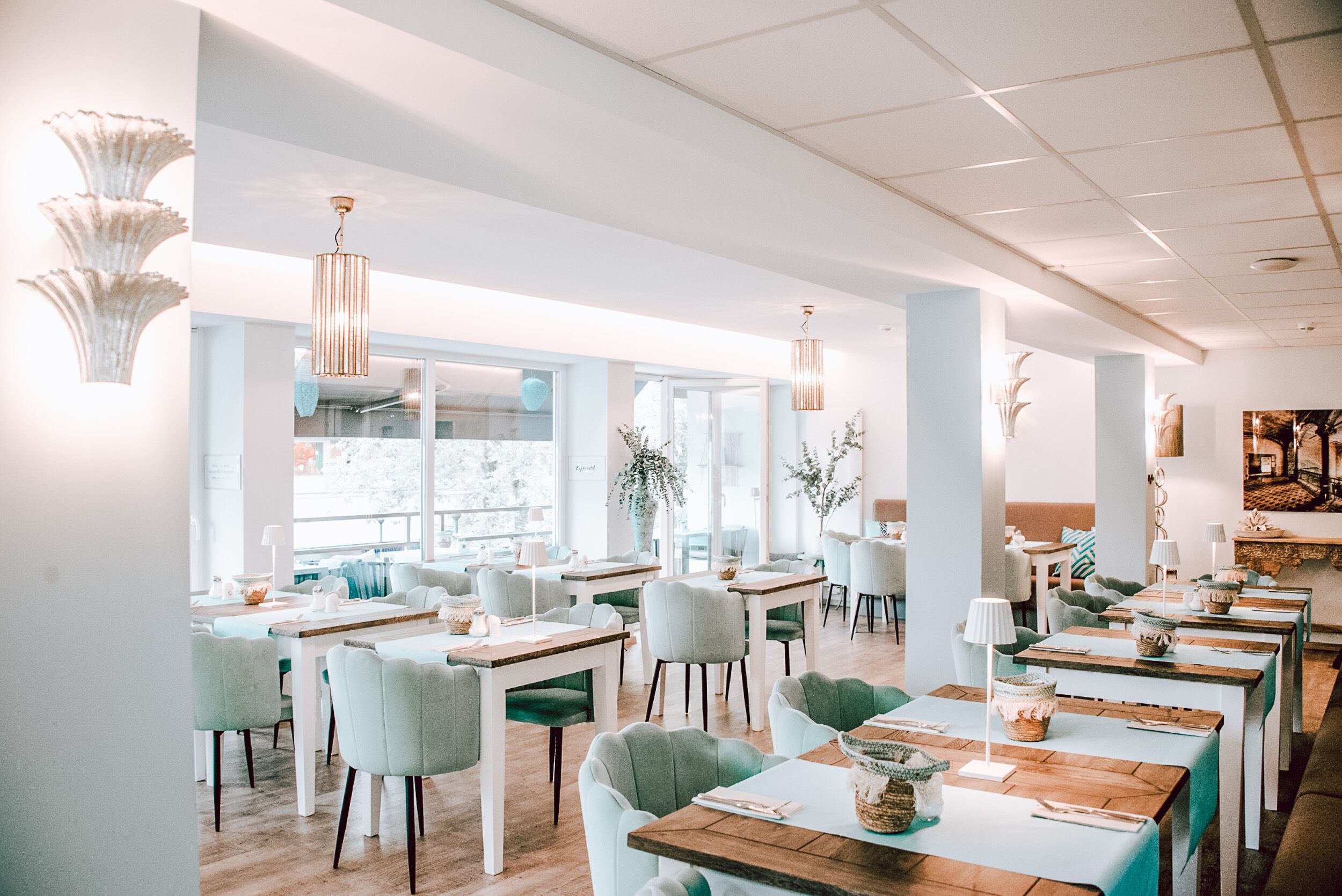 daily buffet breakfast (eur 19.5 per person)