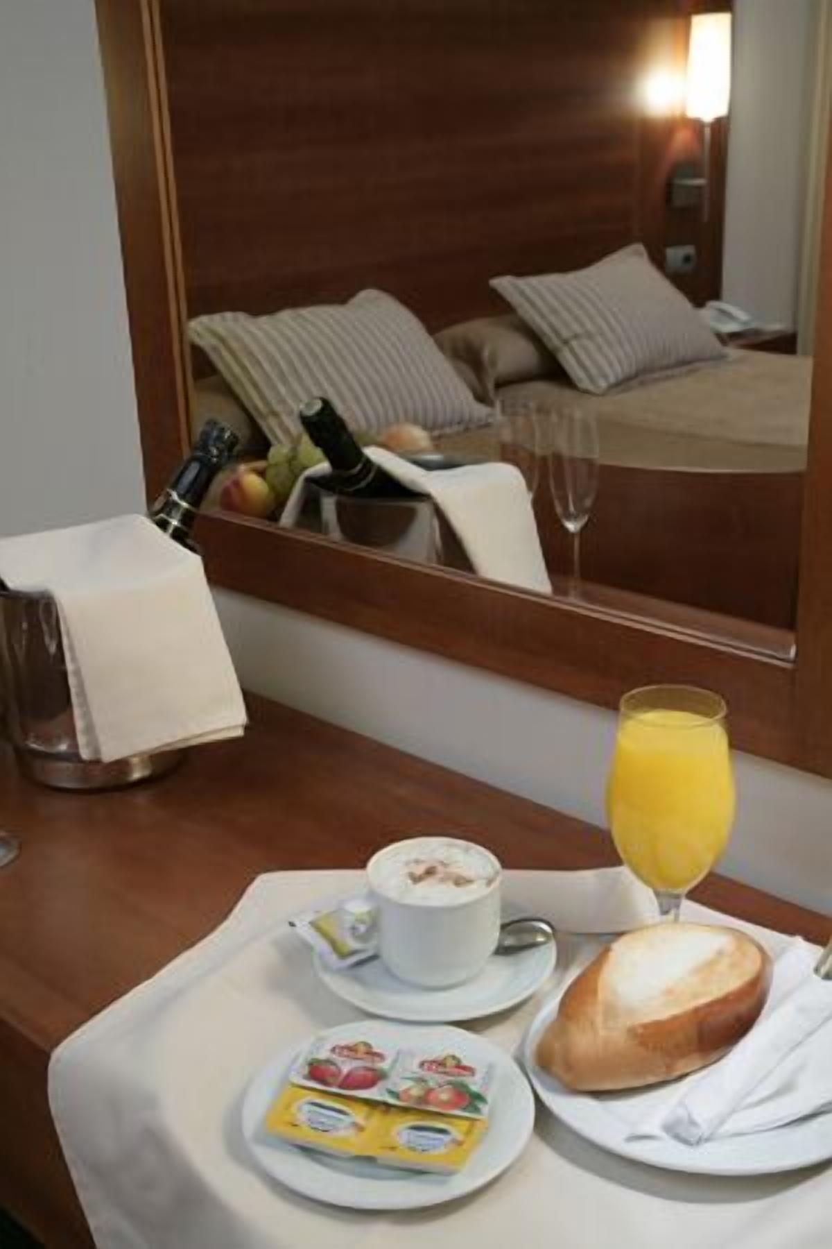 room service – dining