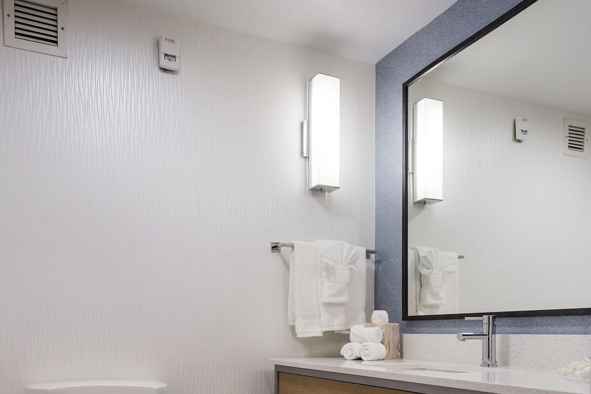 Bathroom | Free toiletries, hair dryer, towels