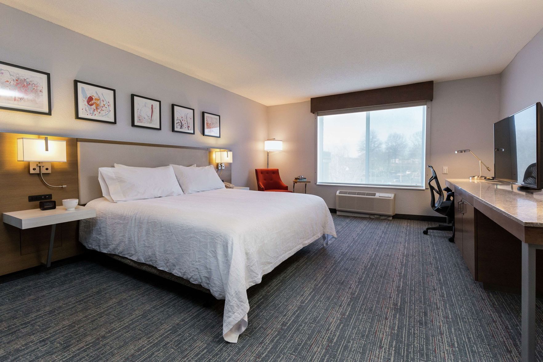 Premium bedding, down comforters, desk, laptop workspace