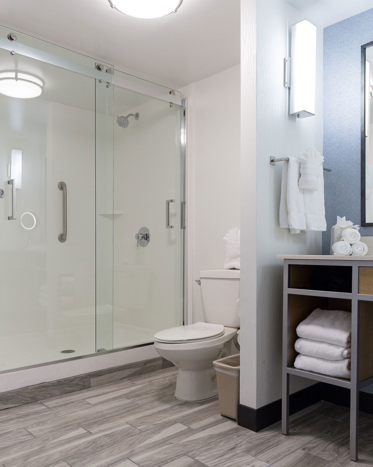 Bathroom | Free toiletries, hair dryer, towels