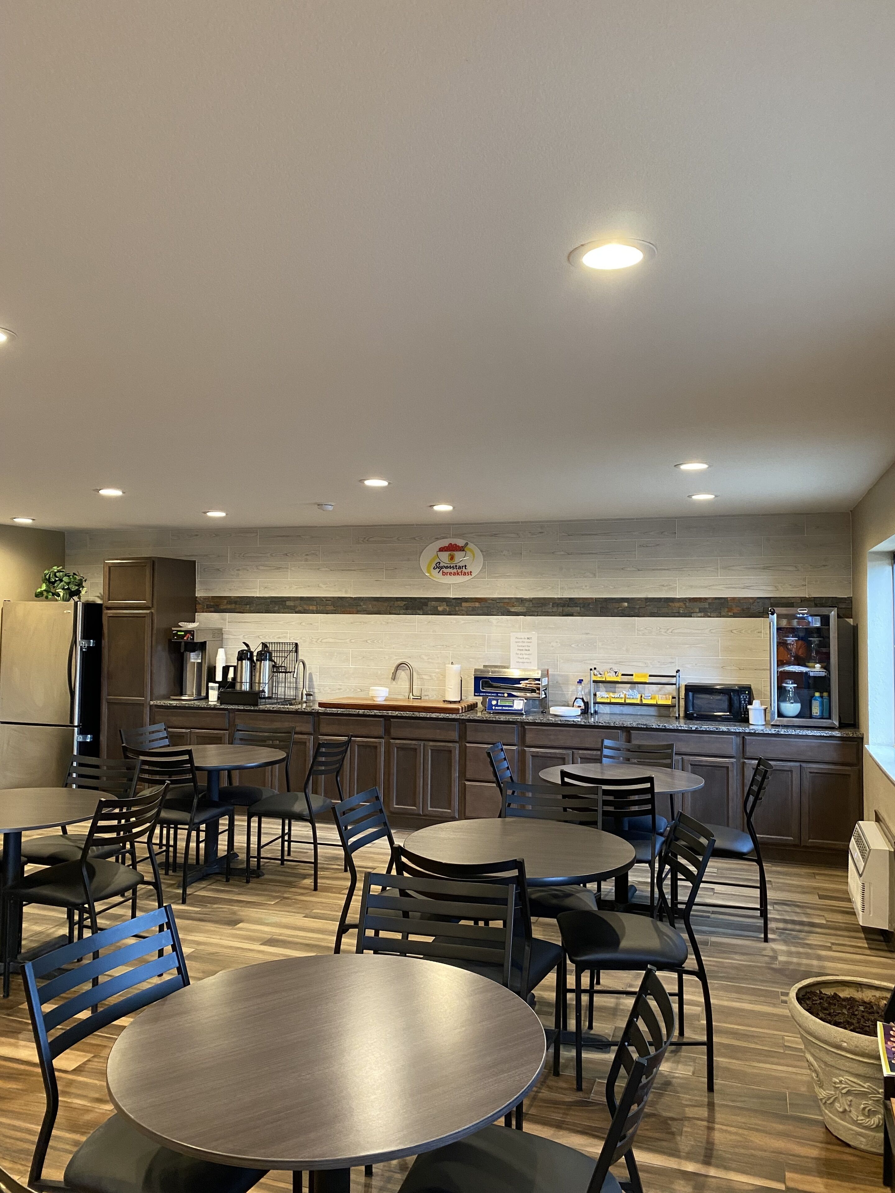 Free daily self-serve breakfast