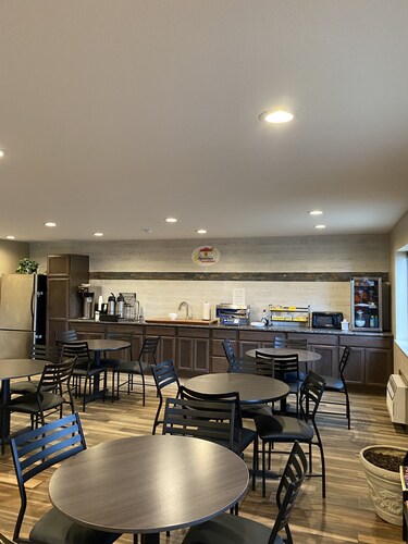 Super 8 by Wyndham Independence KS