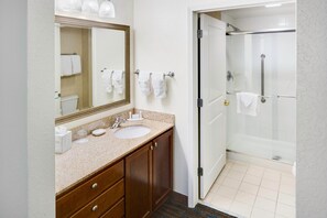 Hair dryer, towels - Residence Inn by Marriott Milford (Milford)