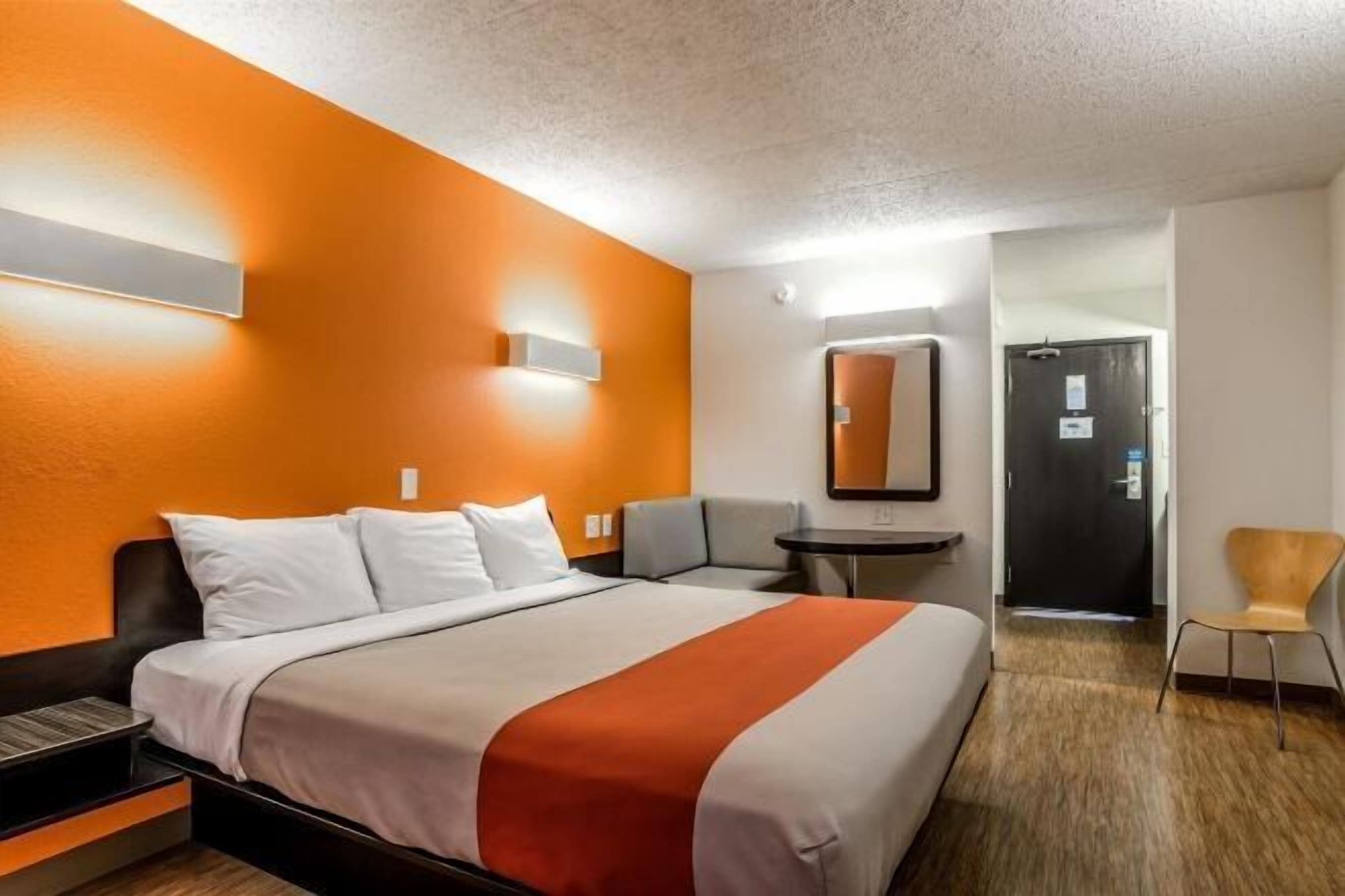 Wi-Fi de cortesia, roupa de cama