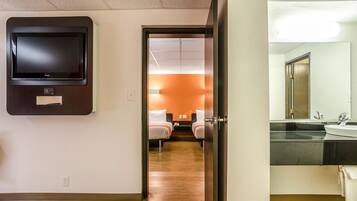 Suihkun ja ammeen yhdistelmä, pyyhkeet