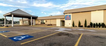 Motel 6 York, NE