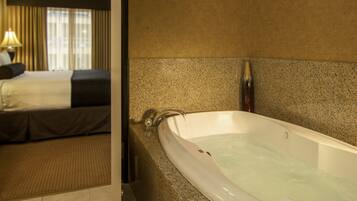 1 bedroom, Egyptian cotton sheets, premium bedding, pillowtop beds