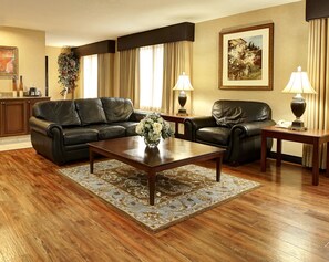 1 bedroom, Egyptian cotton sheets, premium bedding, pillow-top beds