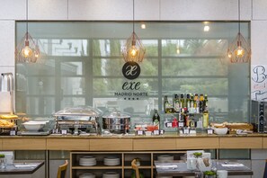 Daily buffet breakfast (EUR 13 per person) - Exe Madrid Norte (Madrid)