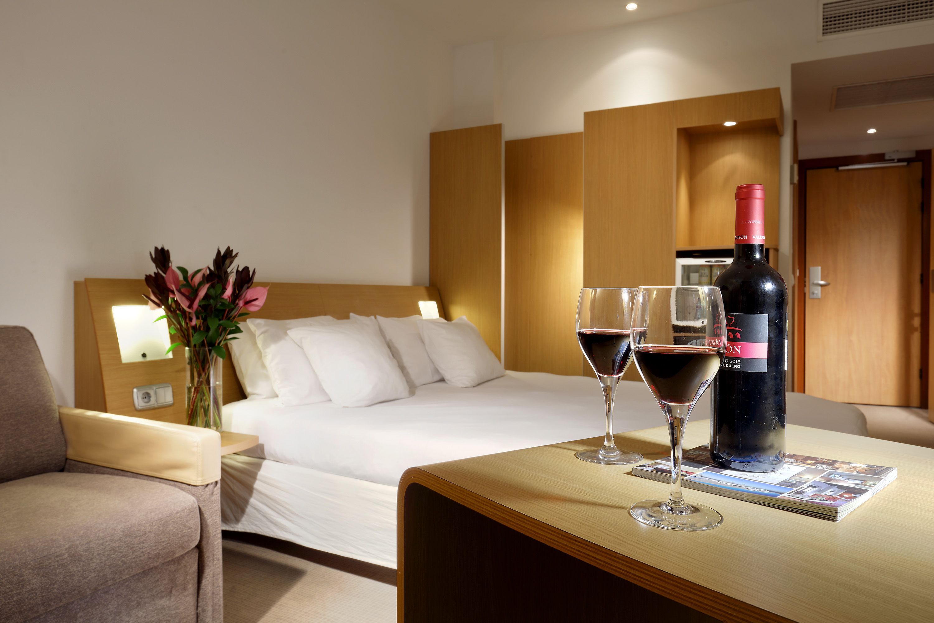 minibar, in-room safe, desk, iron/ironing board