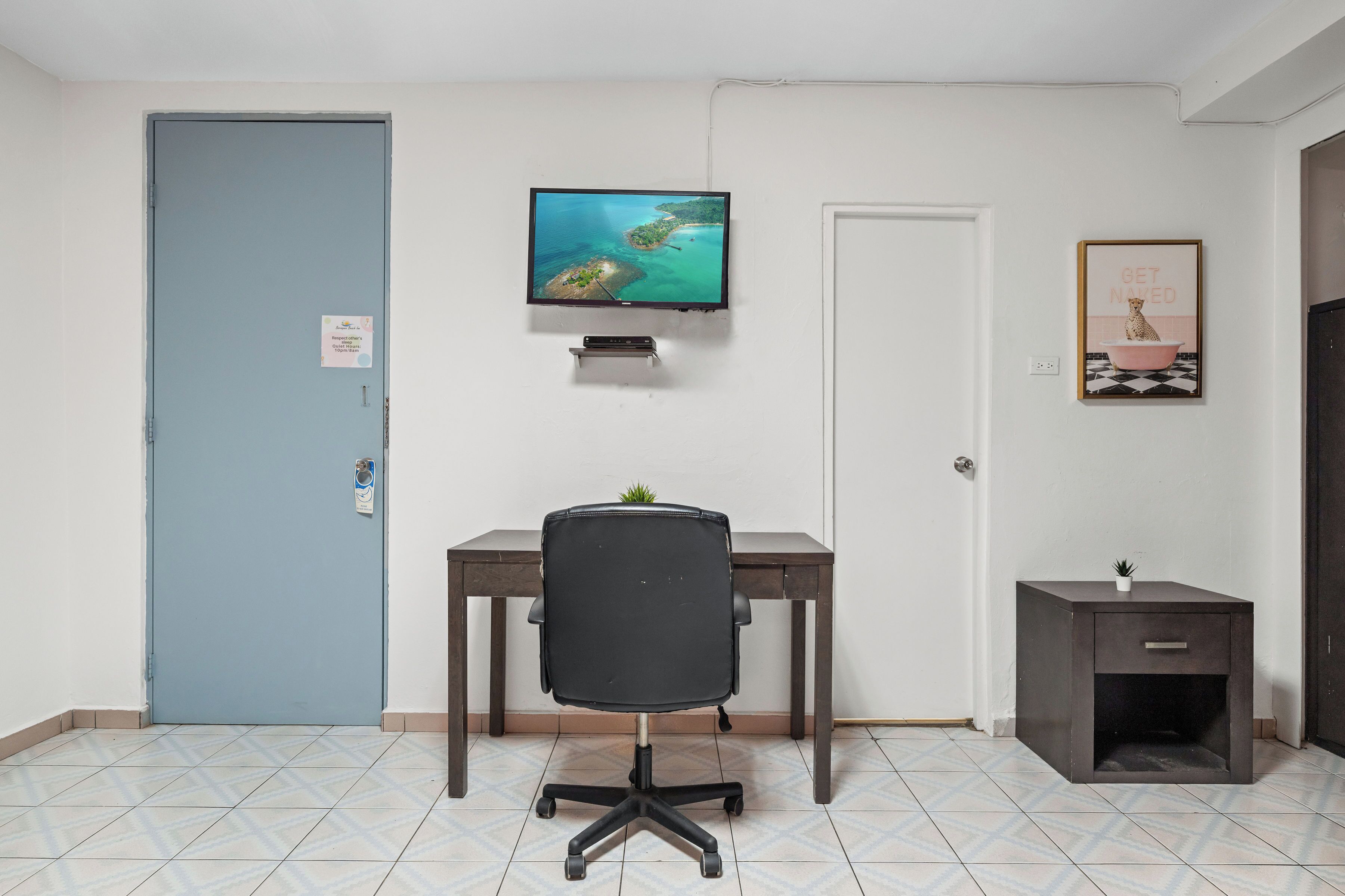 double room, 2 double beds | select comfort beds, desk, rollaway beds, free wifi