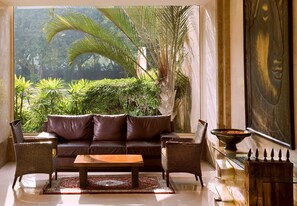 Lobby - The Lalit Ashok Bangalore (Bengaluru)