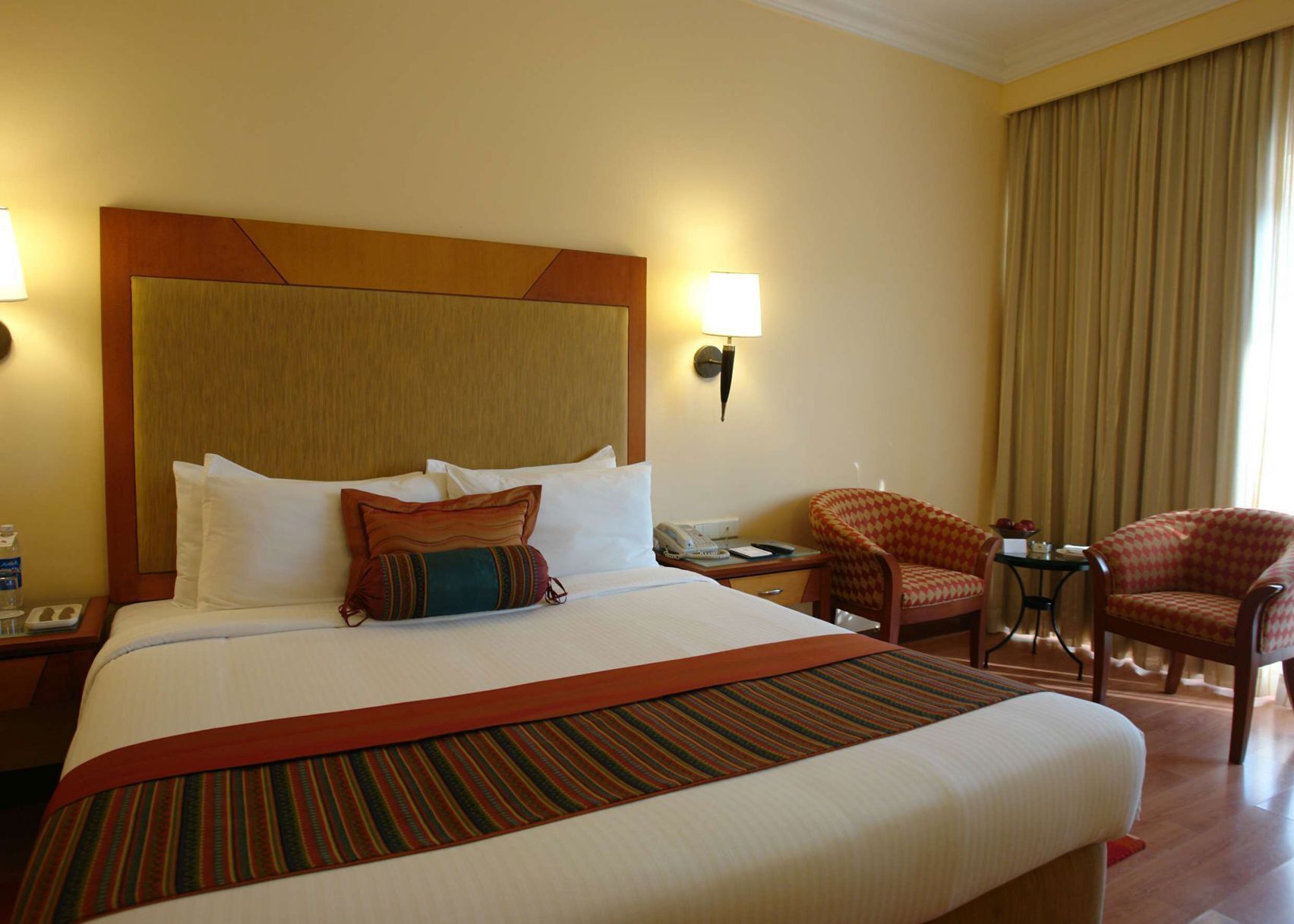 Egyptian cotton sheets, premium bedding, minibar, in-room safe