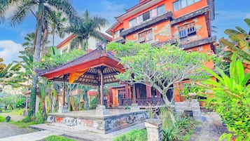 Mặt tiền nơi lưu trú